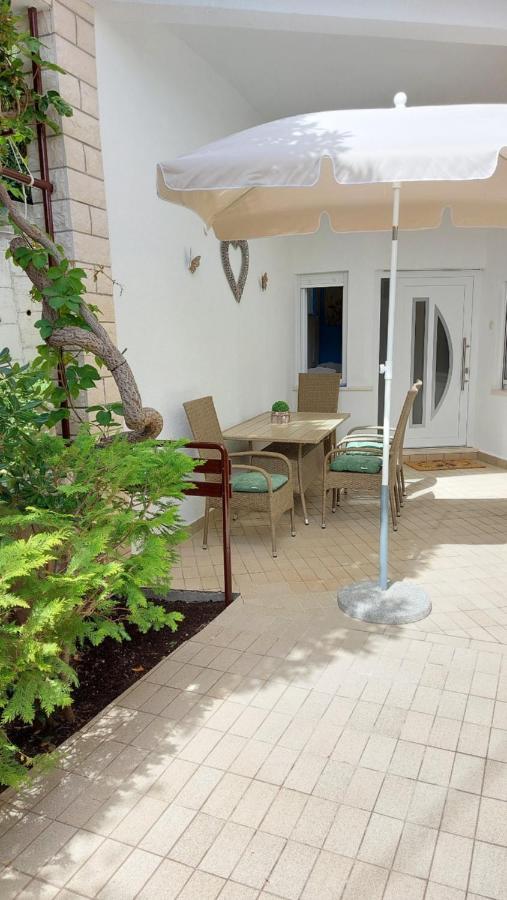 Apartment Jerolima Дуги-Рат Экстерьер фото